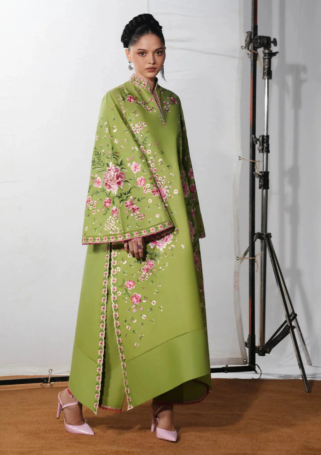 Lawn - Jugnu by Hussain Rehar - The Reserved View