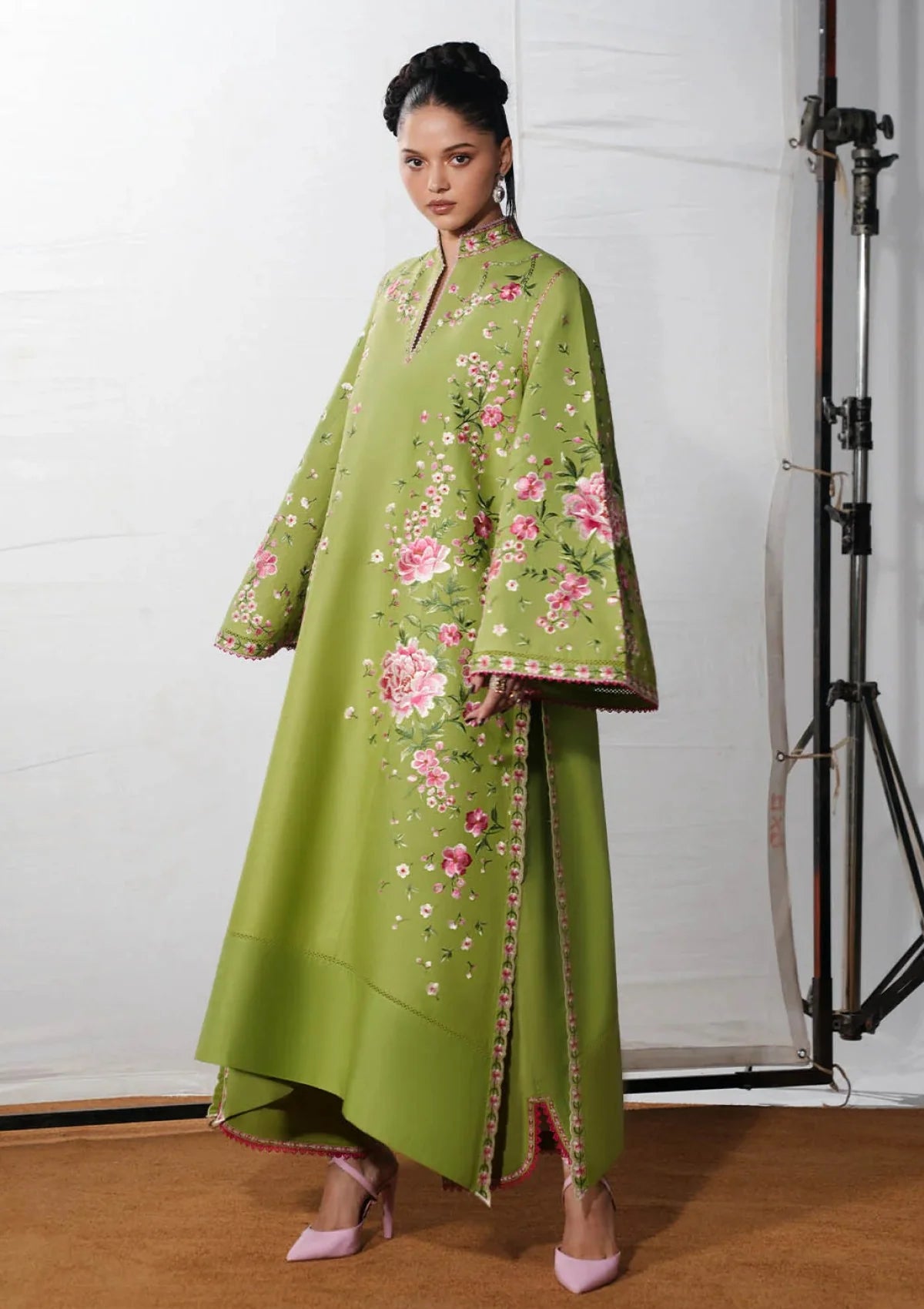 Lawn - Jugnu by Hussain Rehar - The Reserved View